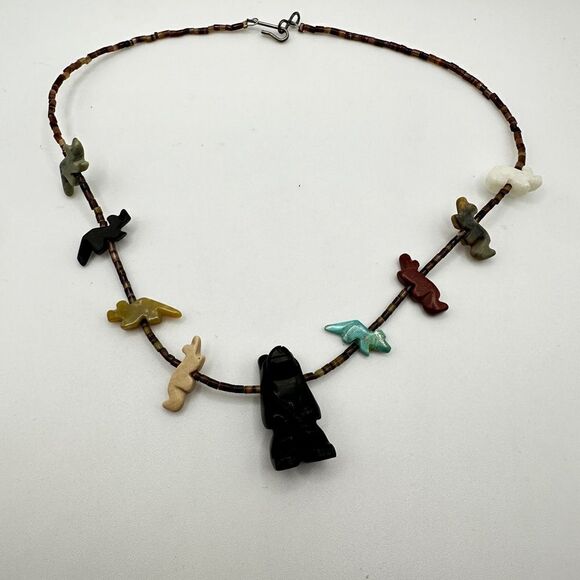 Vintage Zuni-style Fetish Carved Heishi beaded necklace! - Picture 14 of 15